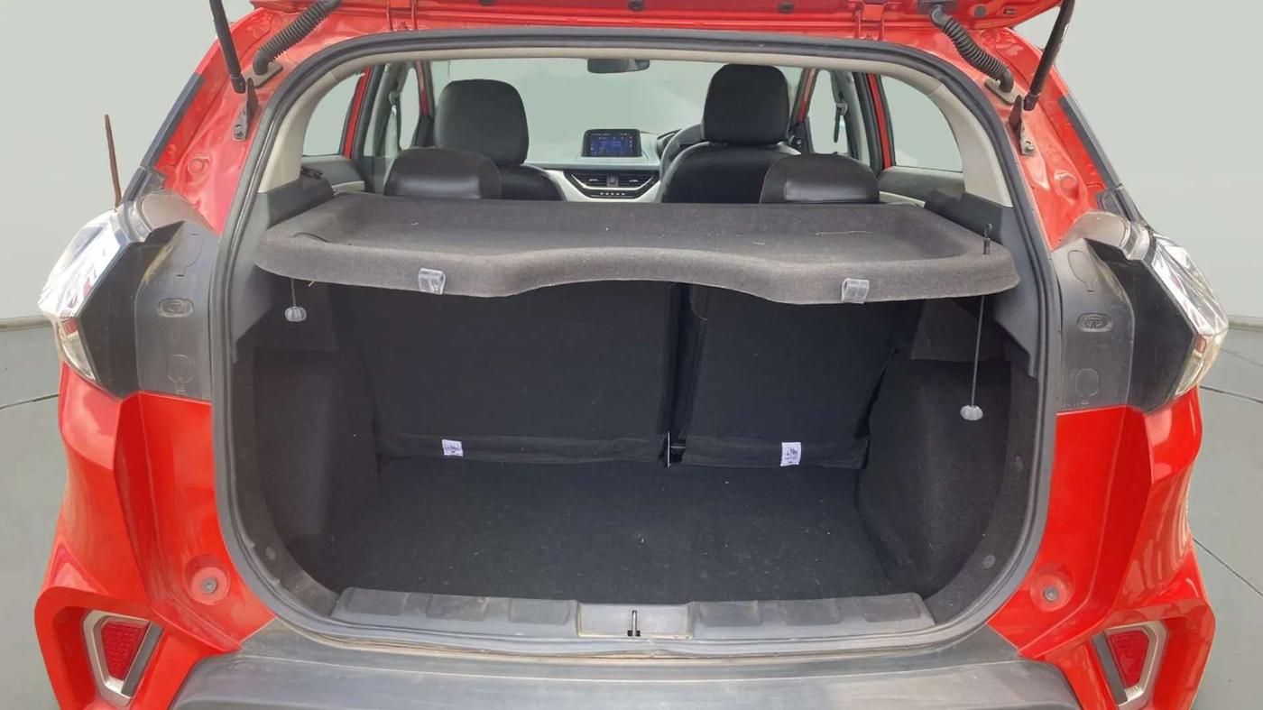 2022 Tata NEXON XZA PLUS PETROL, Petrol, Automatic, 9,889 km, Boot Inside
