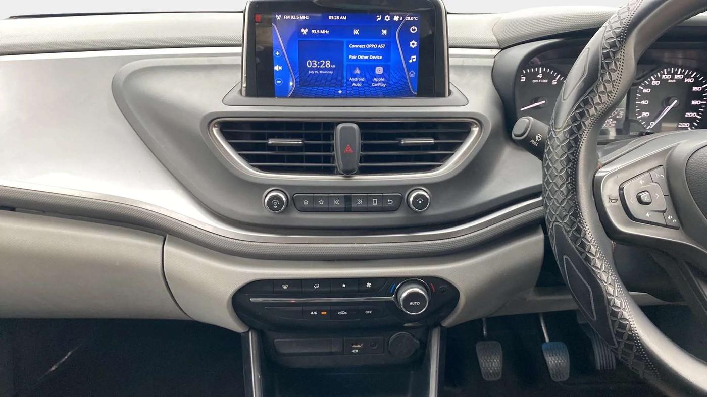 2020 Tata ALTROZ XT PETROL, Petrol, Manual, 32,209 km, Air Conditioner