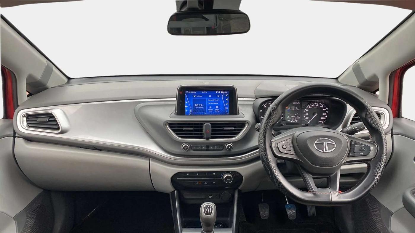 2020 Tata ALTROZ XT PETROL, Petrol, Manual, 32,209 km, Dashboard