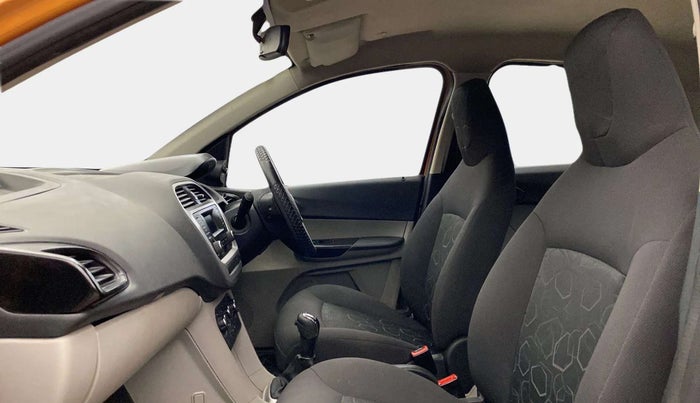 2016 Tata Tiago XT PETROL, CNG, Manual, 86,753 km, Right Side Front Door Cabin