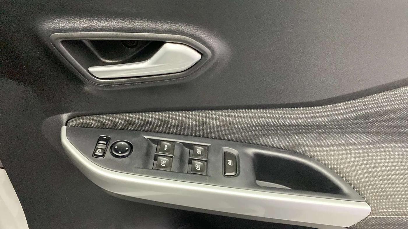 2022 Nissan MAGNITE XV PREMIUM TURBO CVT, Petrol, Automatic, 16,261 km, Driver Side Door Panels Control