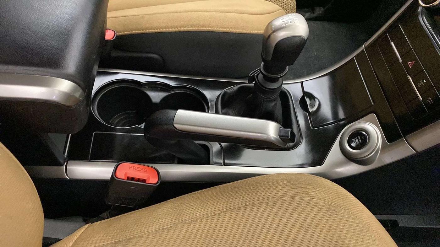 2020 Mahindra XUV500 W7, Diesel, Manual, 30,941 km, Gear Lever