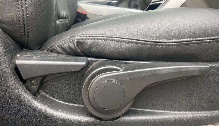 2018 Tata NEXON XZ PLUS PETROL, Petrol, Manual, 59,693 km, Driver Side Adjustment Panel