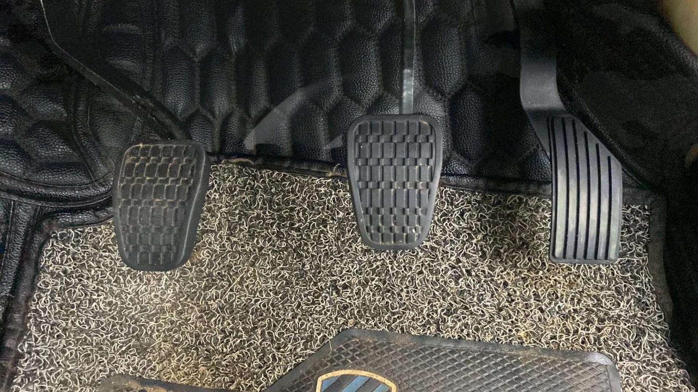 2018 Tata NEXON XZ PLUS PETROL, Petrol, Manual, 59,693 km, Pedals