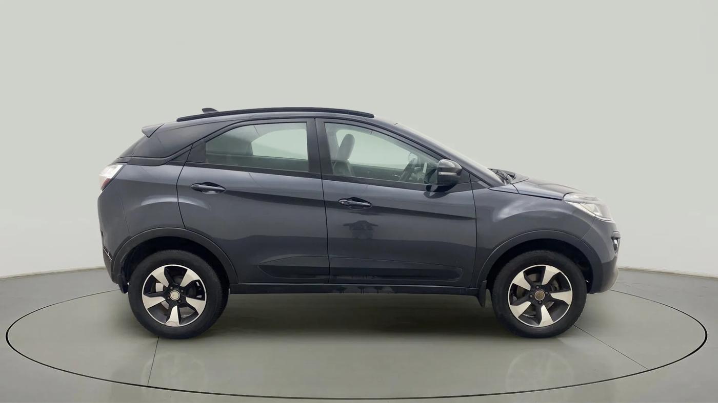 2018 Tata NEXON XZ PLUS PETROL, Petrol, Manual, 59,693 km, Right Side View