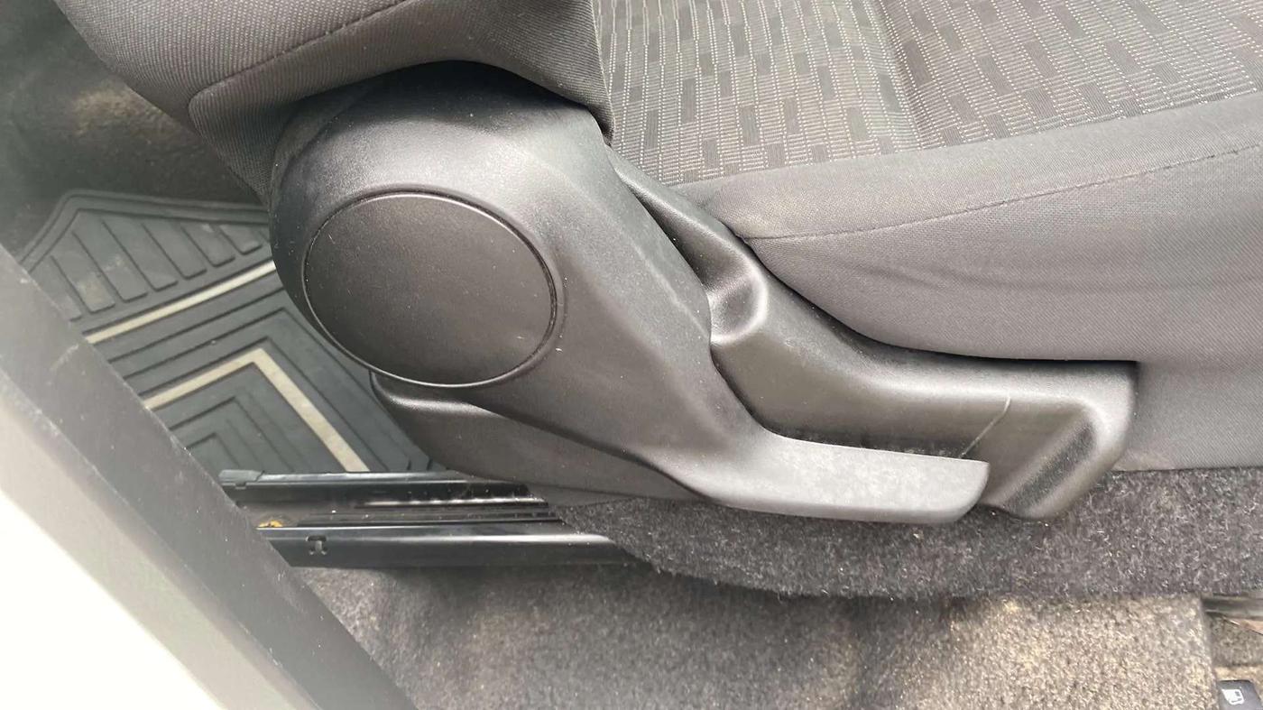 2018 Maruti IGNIS SIGMA 1.2, Petrol, Manual, 44,859 km, Driver Side Adjustment Panel