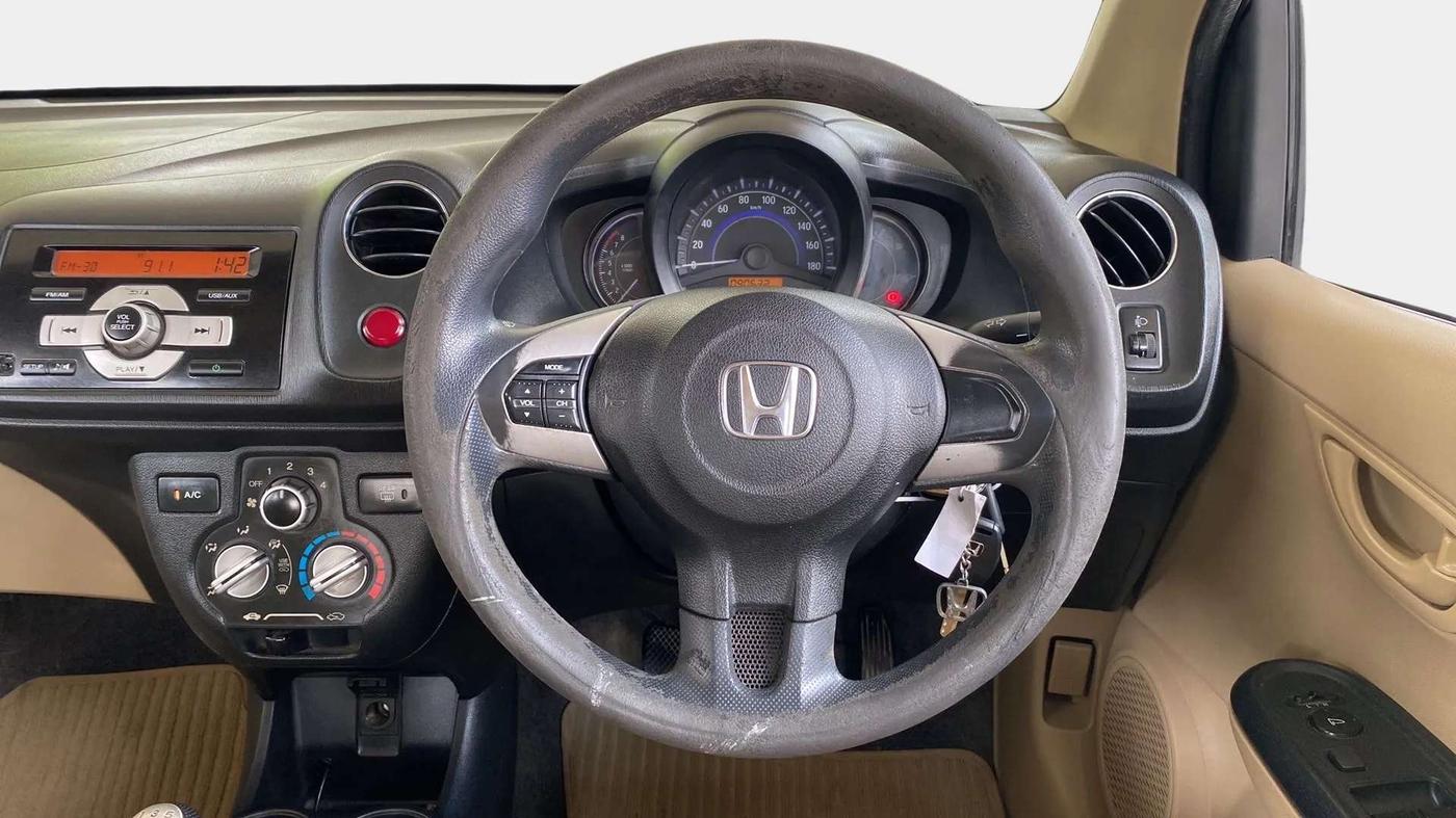 2015 Honda Brio S MT, Petrol, Manual, 90,692 km, Steering Wheel Close Up