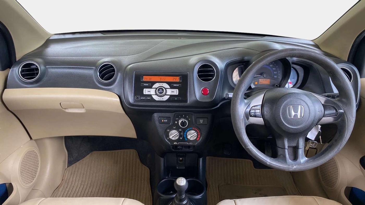 2015 Honda Brio S MT, Petrol, Manual, 90,692 km, Dashboard