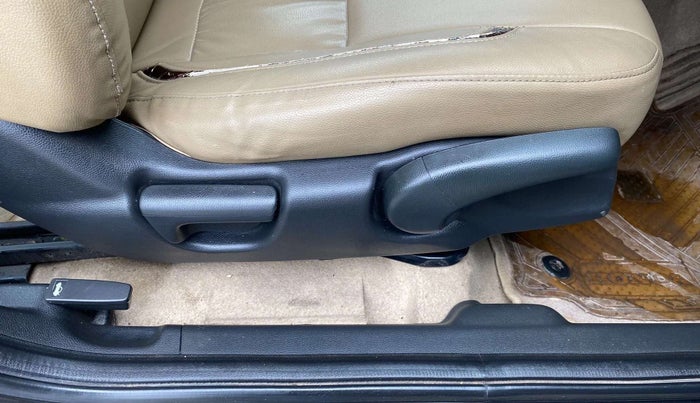 2015 Honda City 1.5L I-VTEC V MT, Petrol, Manual, 73,597 km, Driver Side Adjustment Panel