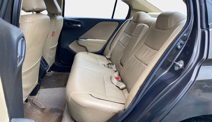 2015 Honda City 1.5L I-VTEC V MT, Petrol, Manual, 73,597 km, Right Side Rear Door Cabin