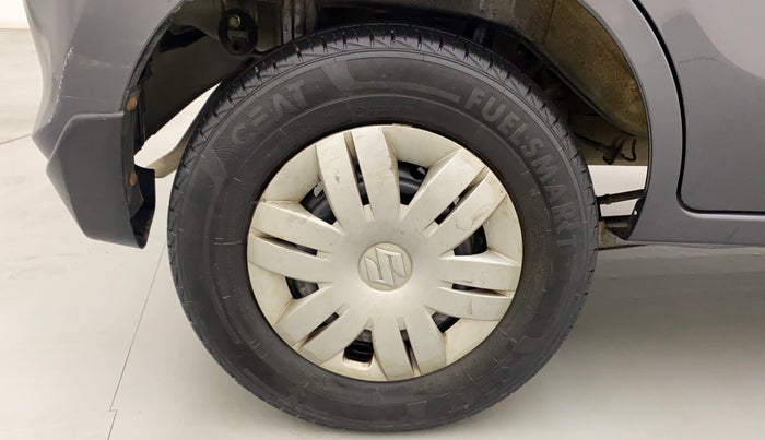 2022 Maruti Alto VXI, Petrol, Manual, 33,271 km, Right Rear Wheel