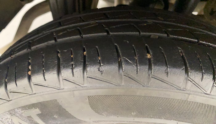 2022 Maruti Alto VXI, Petrol, Manual, 33,271 km, Right Rear Tyre Tread