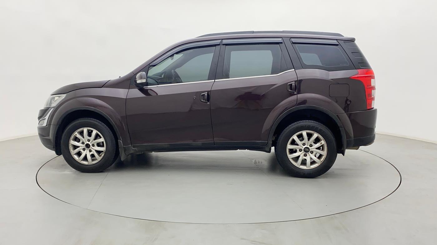 2018 Mahindra XUV500 W10 AT, Diesel, Automatic, 1,00,457 km, Left Side