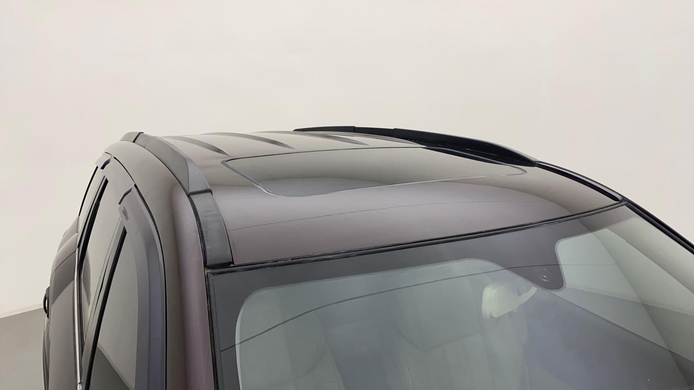 2018 Mahindra XUV500 W10 AT, Diesel, Automatic, 1,00,457 km, Roof