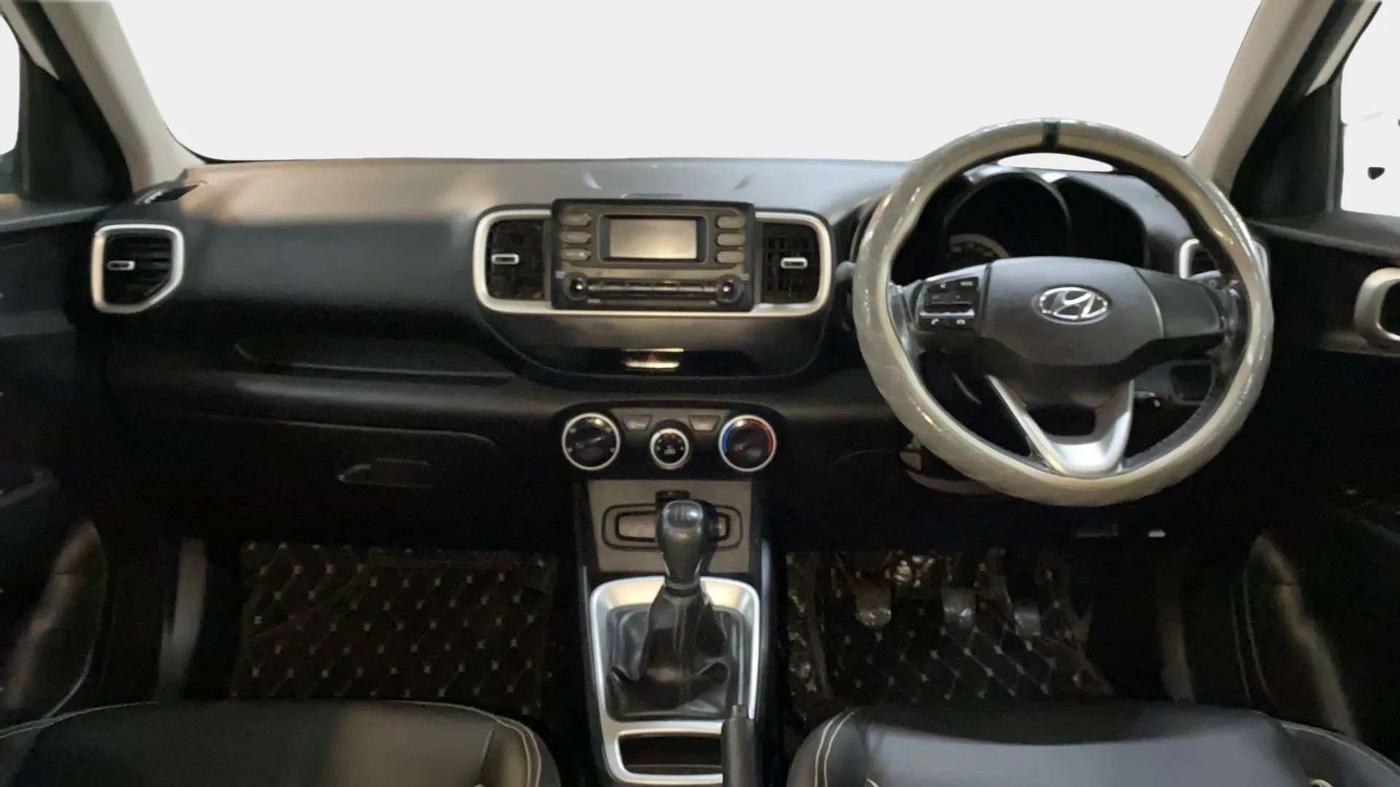 2022 Hyundai VENUE S 1.2, Petrol, Manual, 22,589 km, Dashboard