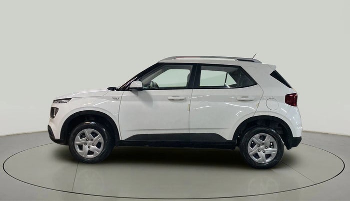 2022 Hyundai VENUE S 1.2, Petrol, Manual, 22,589 km, Left Side