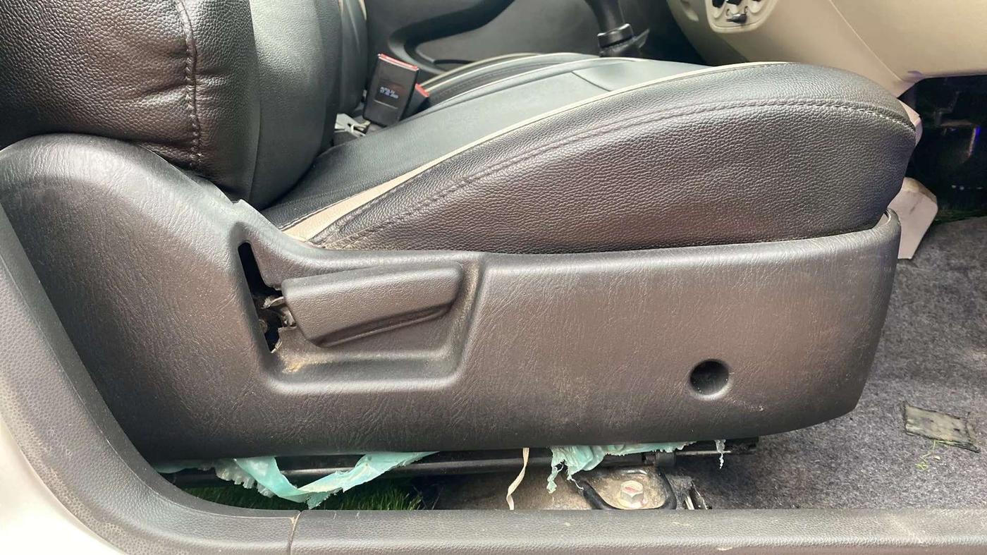 2020 Maruti Alto VXI, Petrol, Manual, 34,897 km, Driver Side Adjustment Panel