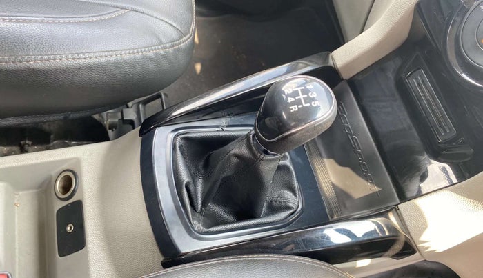 2016 Ford Ecosport TREND 1.5L PETROL, Petrol, Manual, 55,896 km, Gear lever - Knob has minor damage