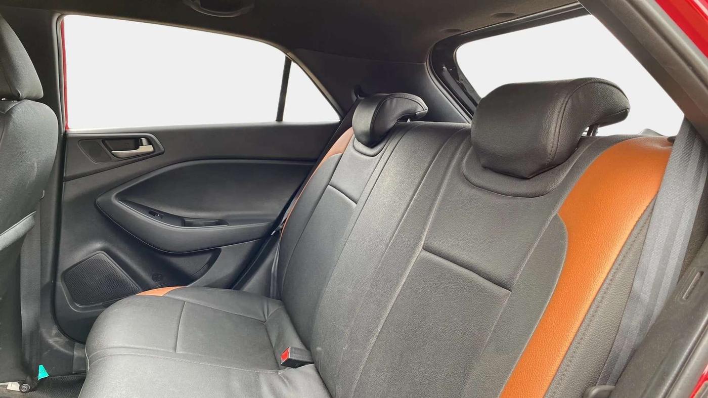 2018 Hyundai Elite i20 ASTA 1.2 DUAL TONE, Petrol, Manual, 71,503 km, Right Side Rear Door Cabin