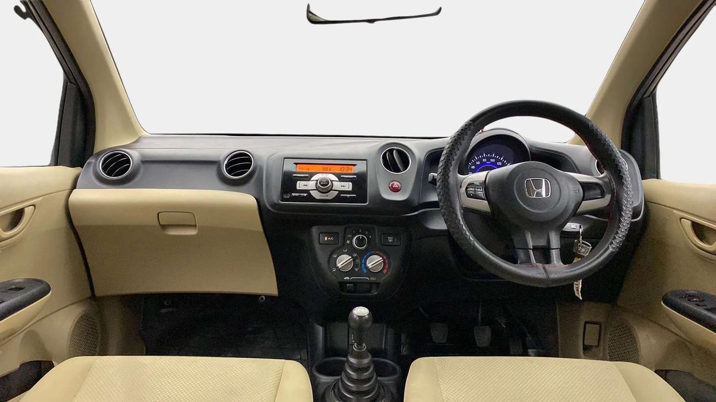 2016 Honda Brio S MT, Petrol, Manual, 49,998 km, Dashboard