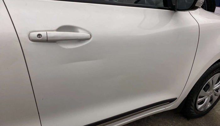2021 Maruti Swift VXI, Petrol, Manual, 48,419 km, Driver-side door - Slightly dented