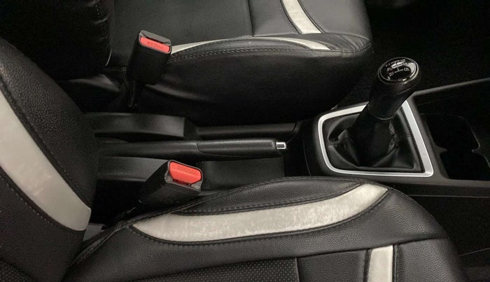 2021 Maruti Swift VXI, Petrol, Manual, 48,419 km, Gear Lever