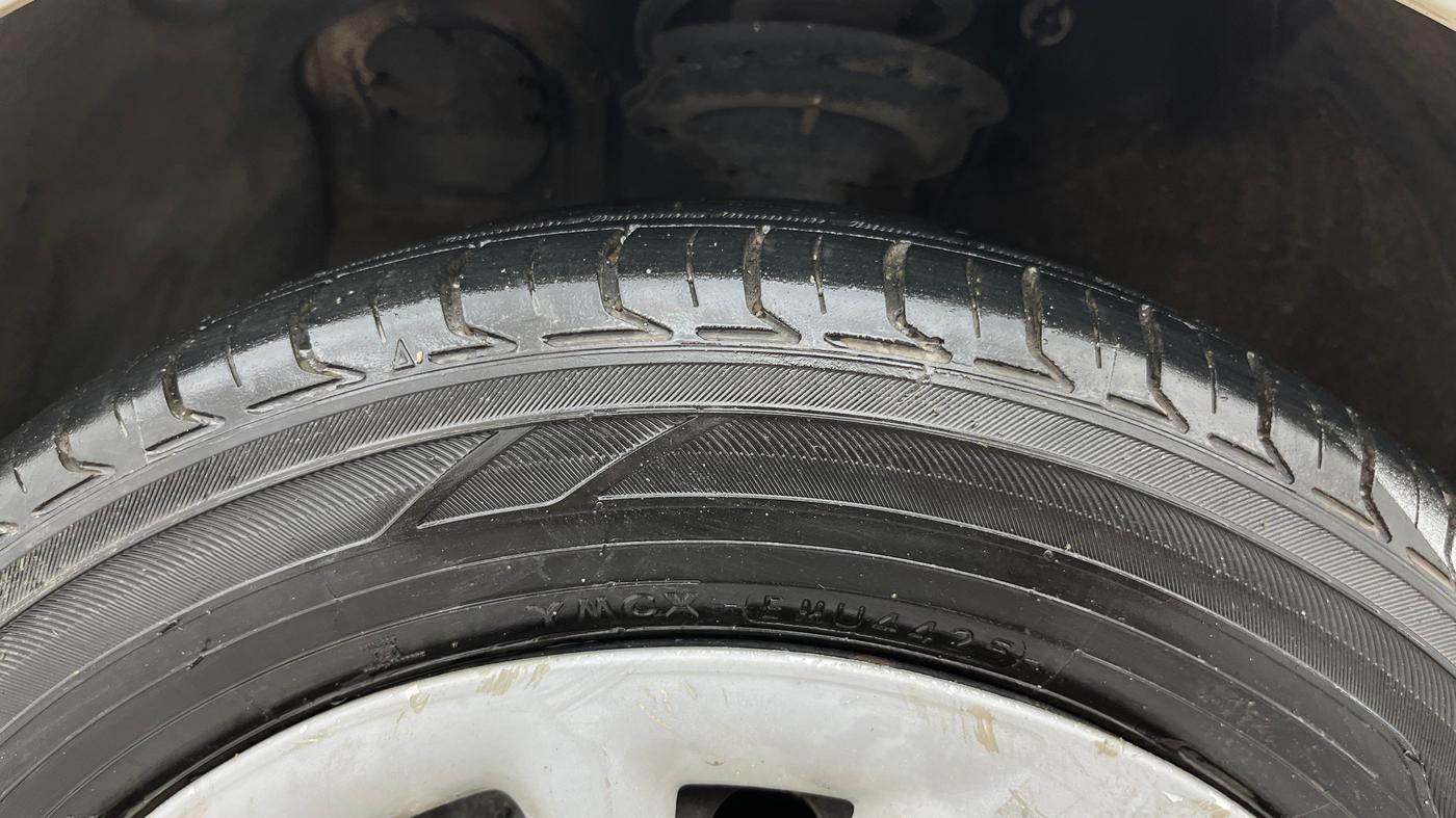 2018 Hyundai Grand i10 SPORTZ 1.2 KAPPA VTVT, Petrol, Manual, 75,292 km, Left Front Tyre Tread