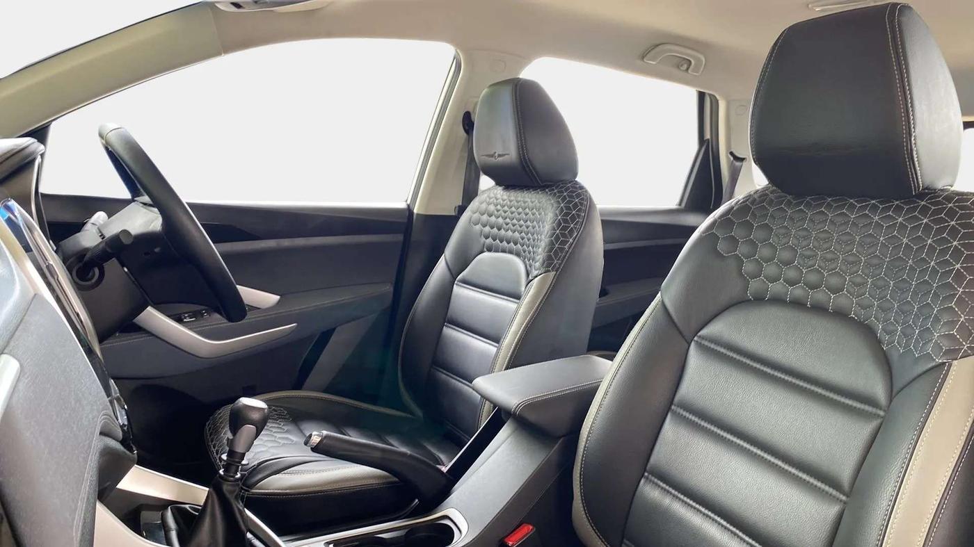 2019 MG HECTOR SUPER 2.0 DIESEL, Diesel, Manual, 39,788 km, Right Side Front Door Cabin