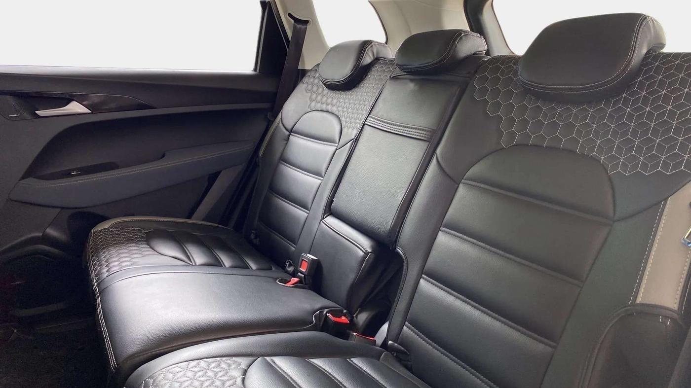 2019 MG HECTOR SUPER 2.0 DIESEL, Diesel, Manual, 39,788 km, Right Side Rear Door Cabin