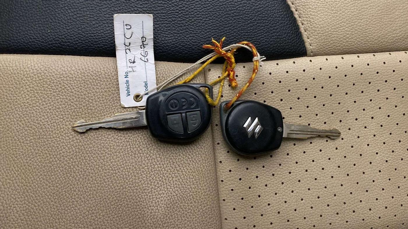 2016 Maruti Swift Dzire VXI, Petrol, Manual, 91,032 km, Key Close Up