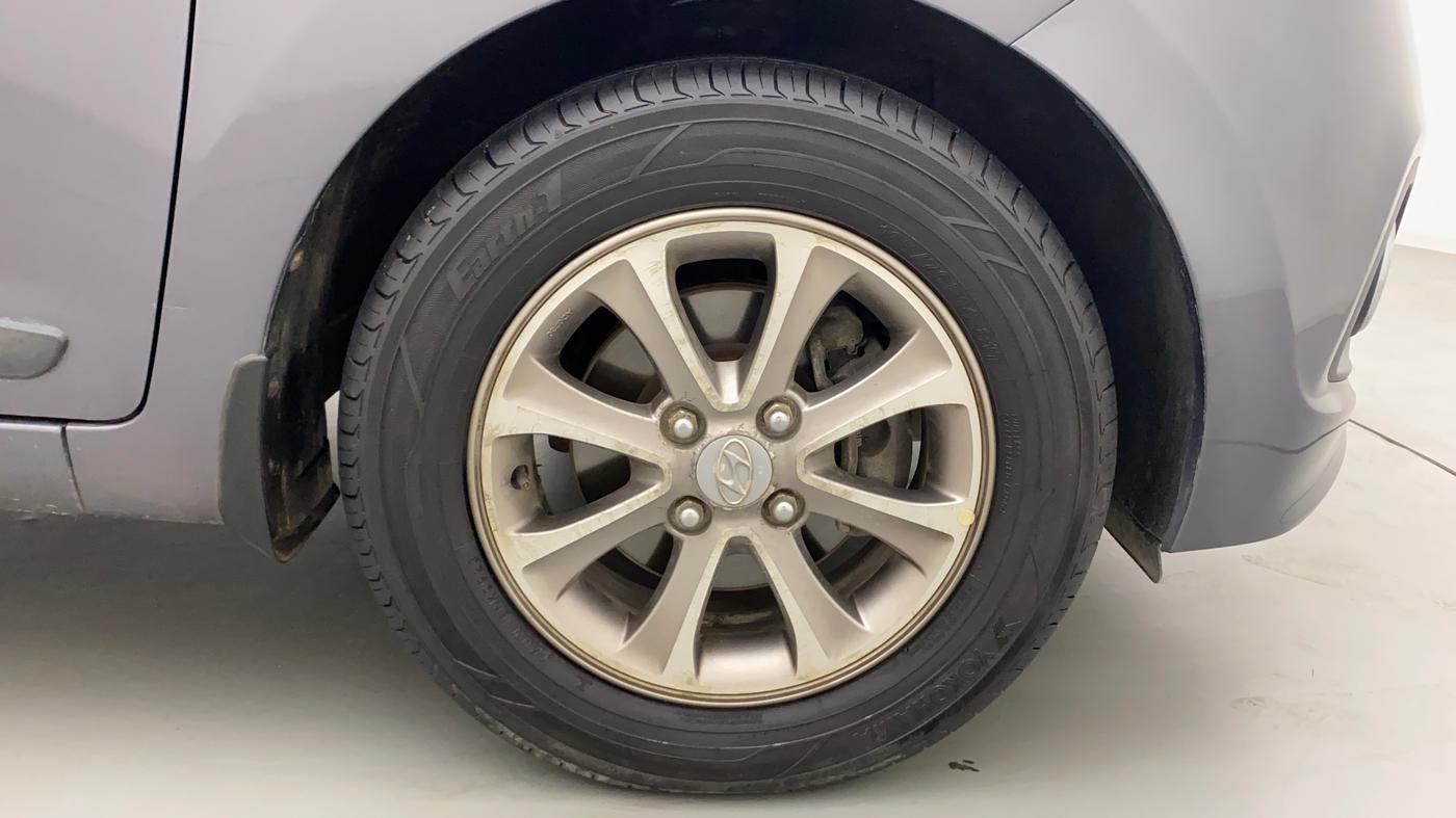 2016 Hyundai Grand i10 ASTA 1.2 KAPPA VTVT, Petrol, Manual, 23,894 km, Right Front Wheel