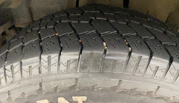 2023 Mahindra Thar LX P 2WD AT HT, Petrol, Automatic, 23,896 km, Left Front Tyre Tread