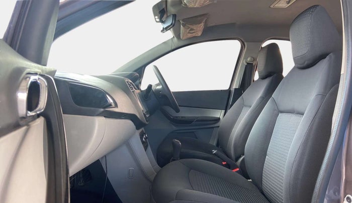 2018 Tata Tiago XZ PETROL, Petrol, Manual, 64,210 km, Right Side Front Door Cabin
