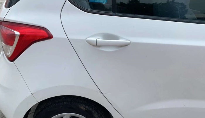 2017 Hyundai Grand i10 MAGNA 1.2 KAPPA VTVT, Petrol, Manual, 94,642 km, Right quarter panel - Slightly dented