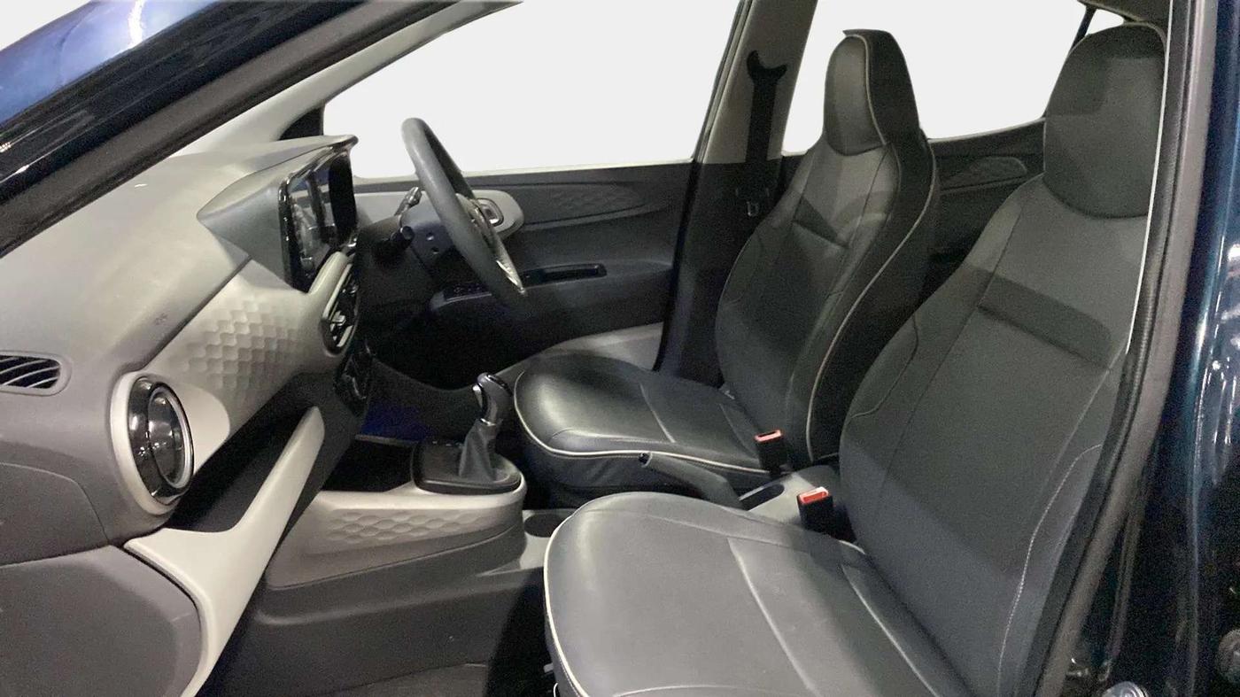 2023 Hyundai GRAND I10 NIOS SPORTZ AMT 1.2 KAPPA VTVT, Petrol, Automatic, 3,754 km, Right Side Front Door Cabin