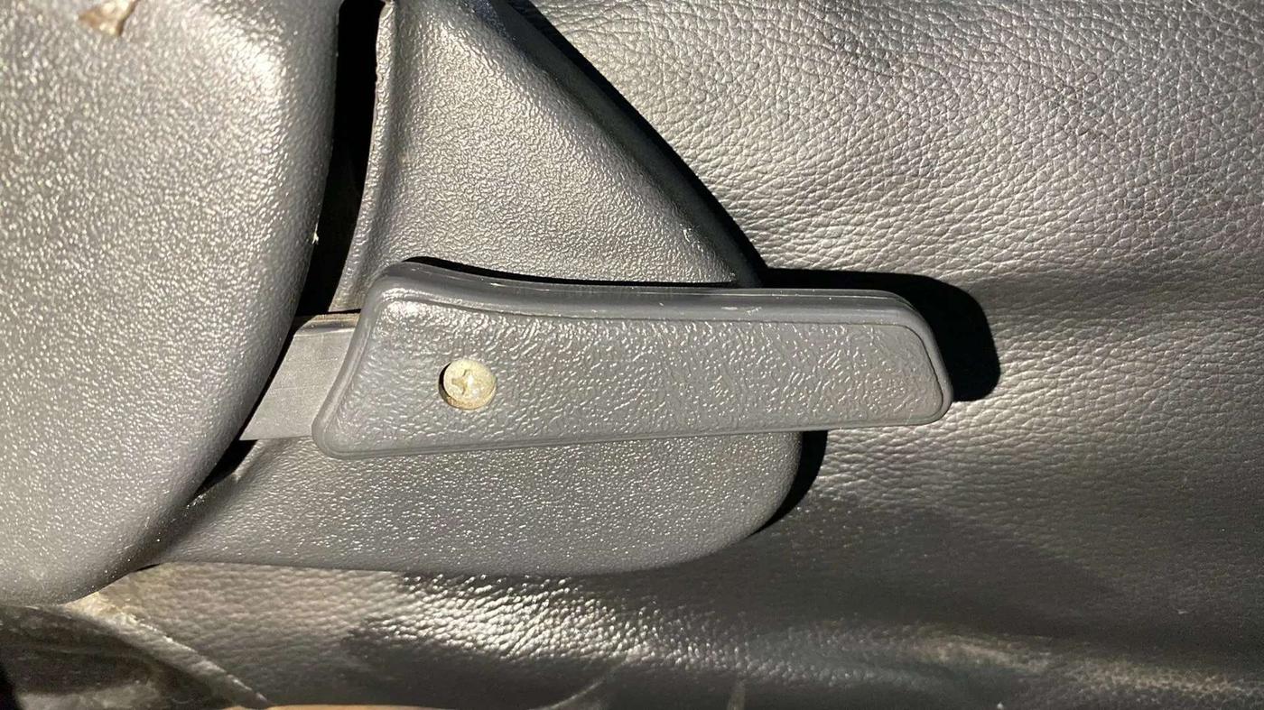 2017 Maruti Alto 800 LXI, Petrol, Manual, 32,454 km, Driver Side Adjustment Panel