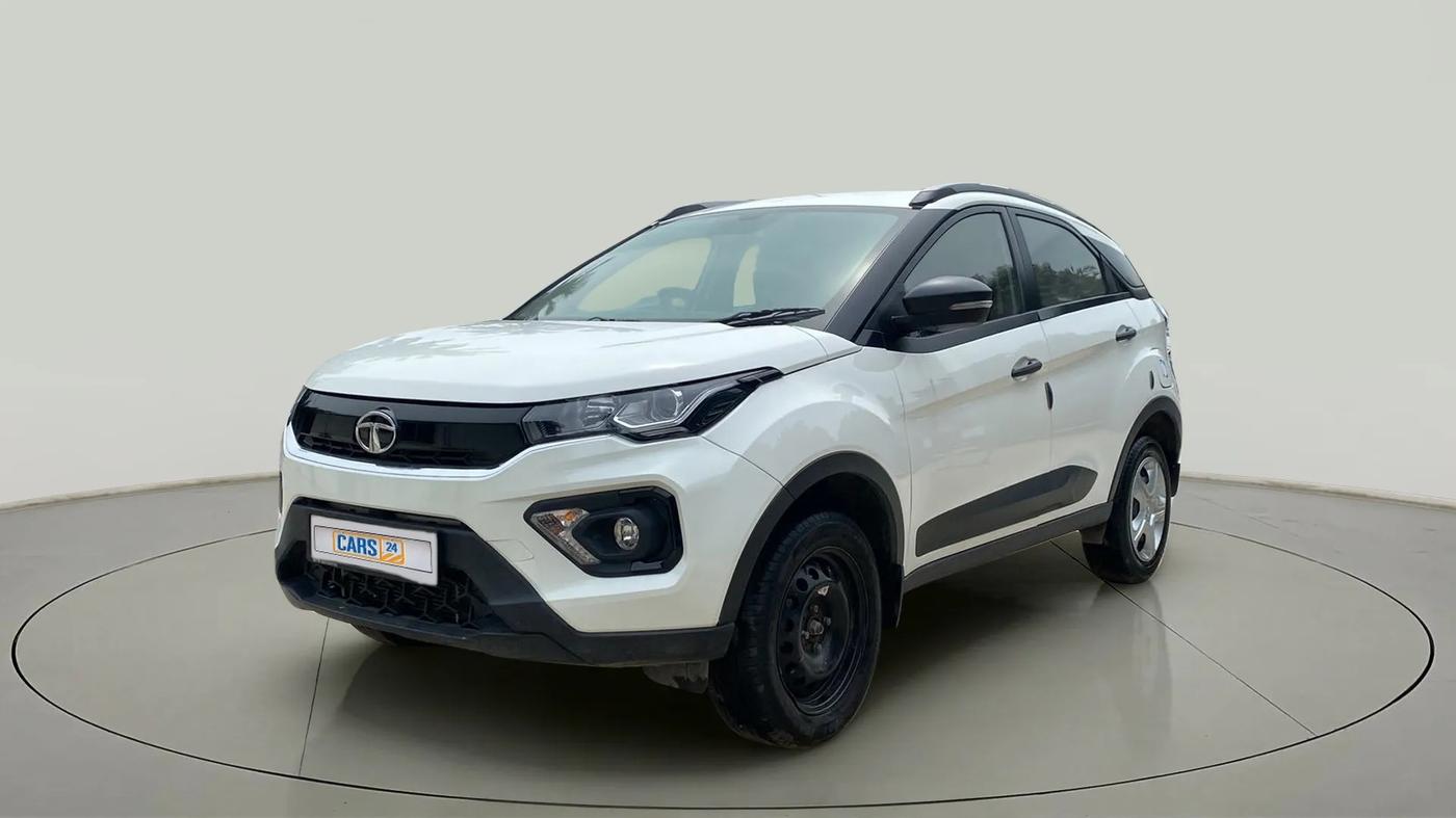 2023 Tata NEXON XM PETROL, Petrol, Manual, 9,751 km, Left Front Diagonal