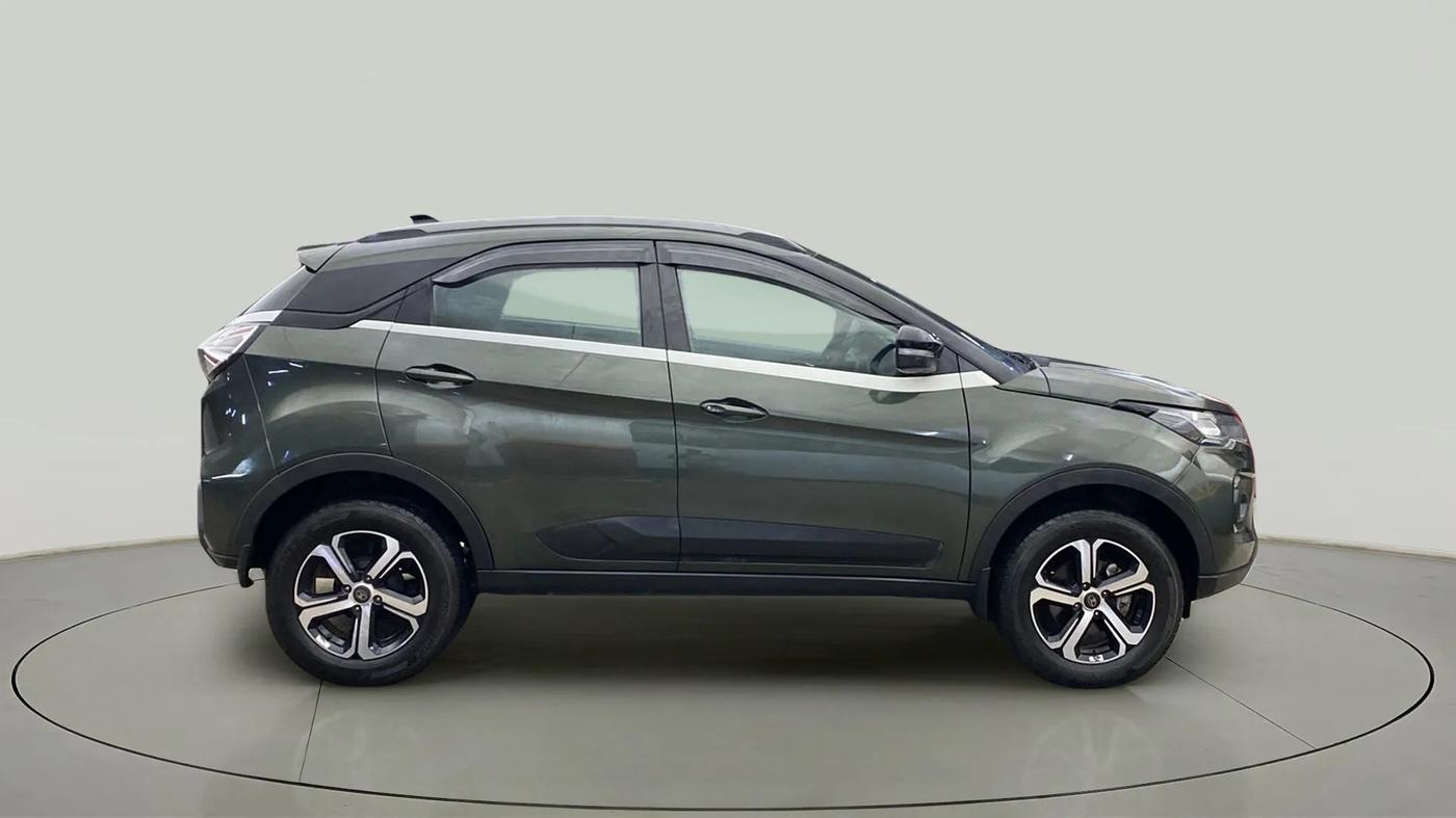 2022 Tata NEXON XZA PLUS PETROL, Petrol, Automatic, 27,997 km, Right Side View