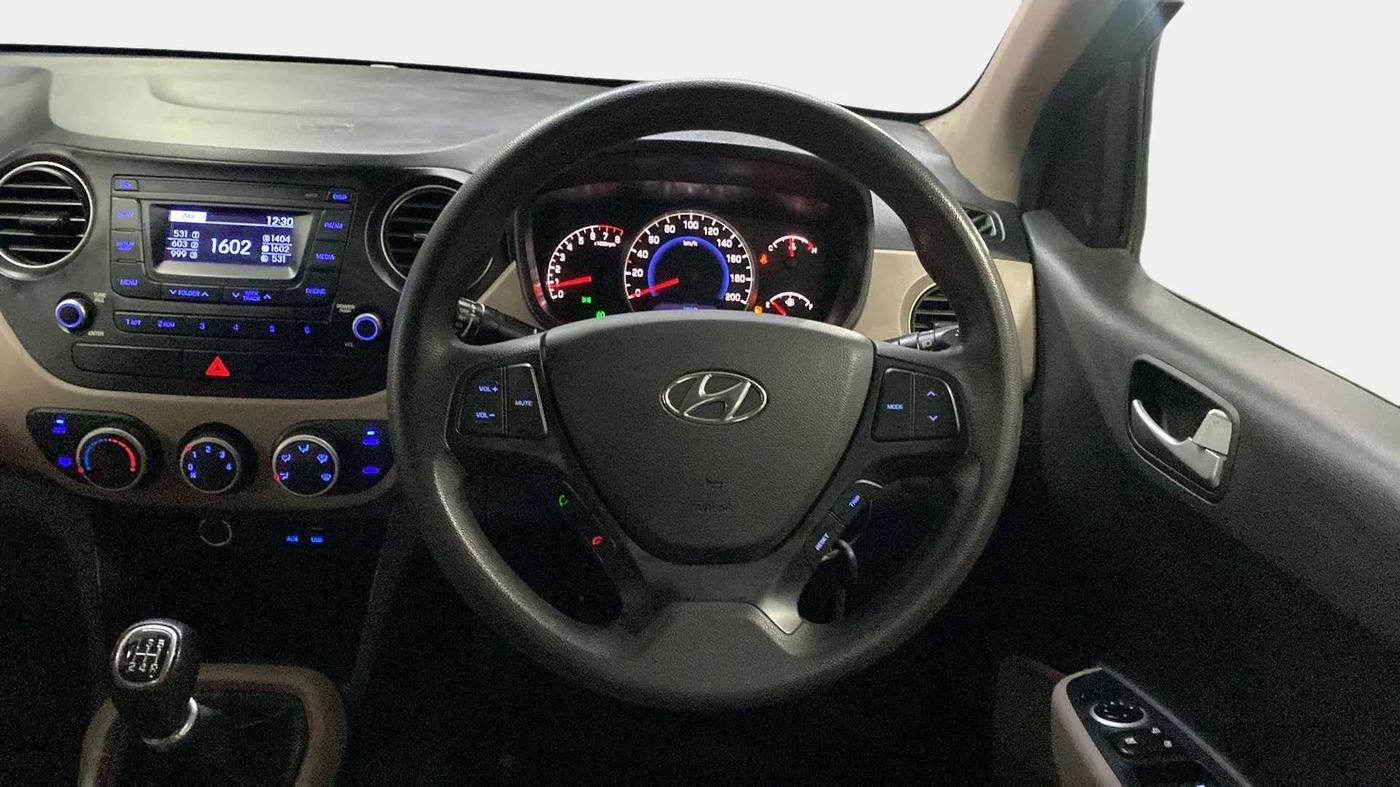 2016 Hyundai Grand i10 SPORTZ 1.2 KAPPA VTVT, Petrol, Manual, 49,907 km, Steering Wheel Close Up