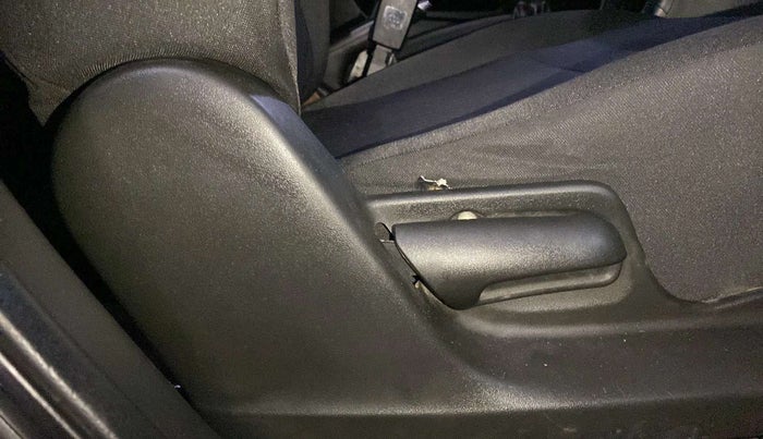 2015 Maruti Swift VXI, Petrol, Manual, 50,467 km, Driver Side Adjustment Panel