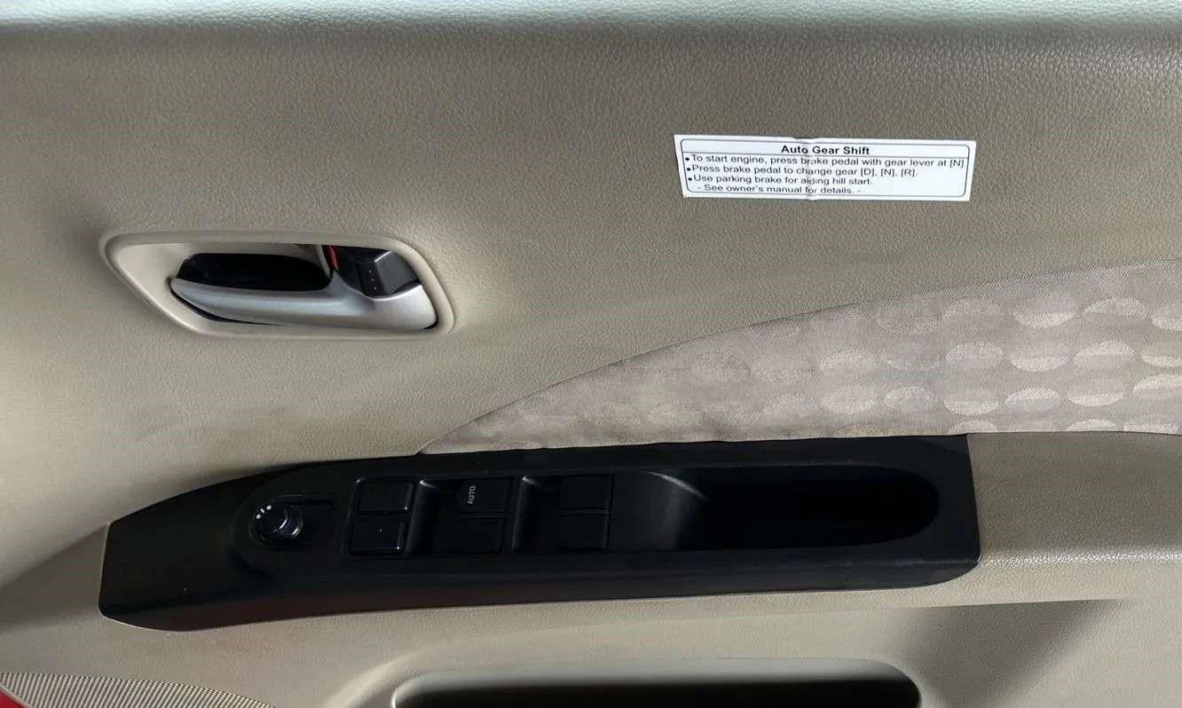 2016 Maruti Celerio ZXI AMT (O), Petrol, Automatic, 35,659 km, Driver Side Door Panels Control