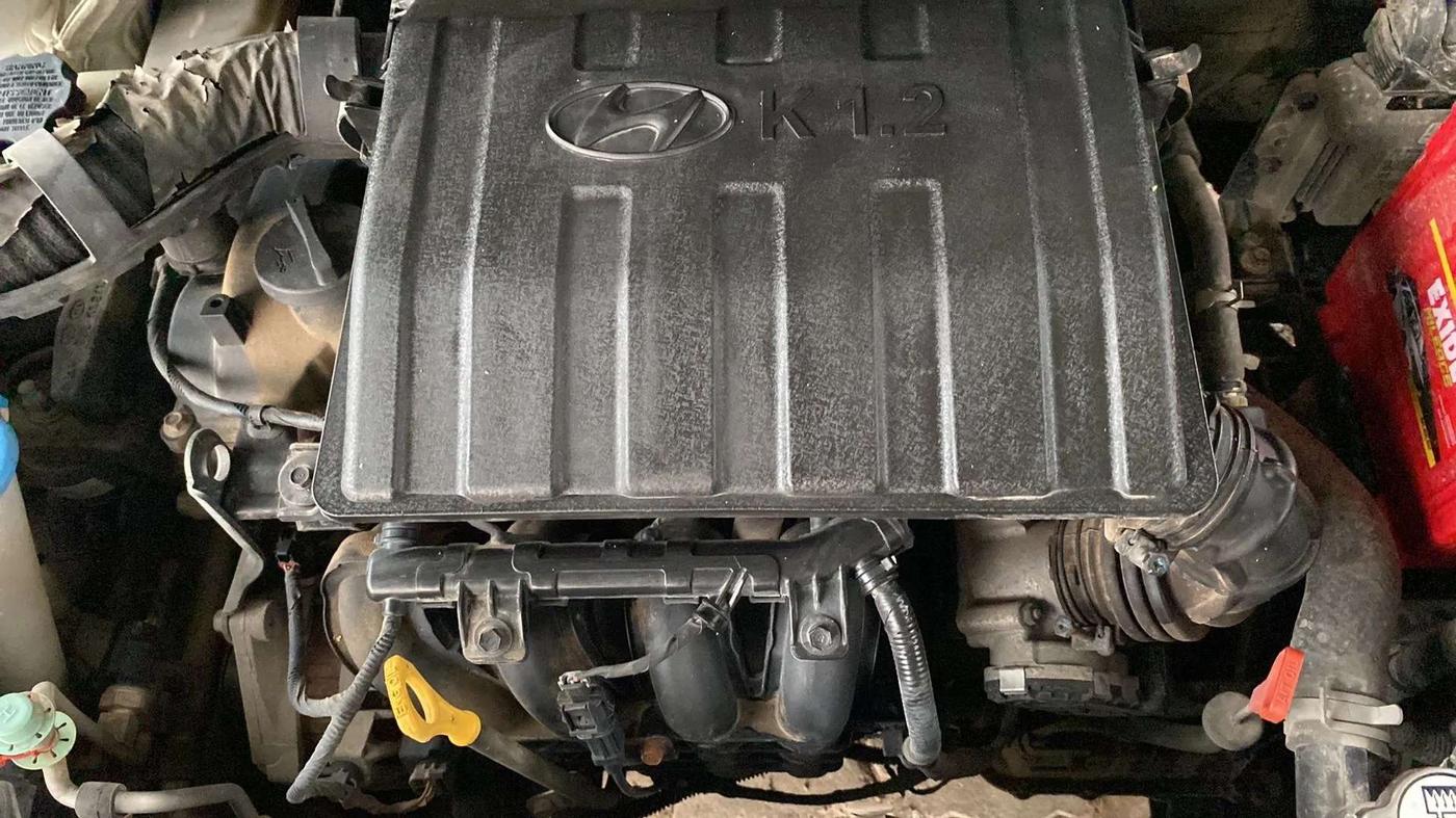 2017 Hyundai Grand i10 SPORTZ (O) AT 1.2 KAPPA VTVT, Petrol, Automatic, 38,639 km, Open Bonet