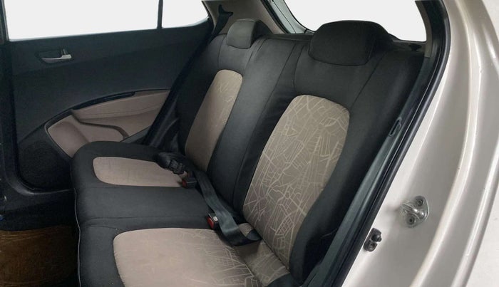 2017 Hyundai Grand i10 SPORTZ (O) AT 1.2 KAPPA VTVT, Petrol, Automatic, 38,639 km, Right Side Rear Door Cabin