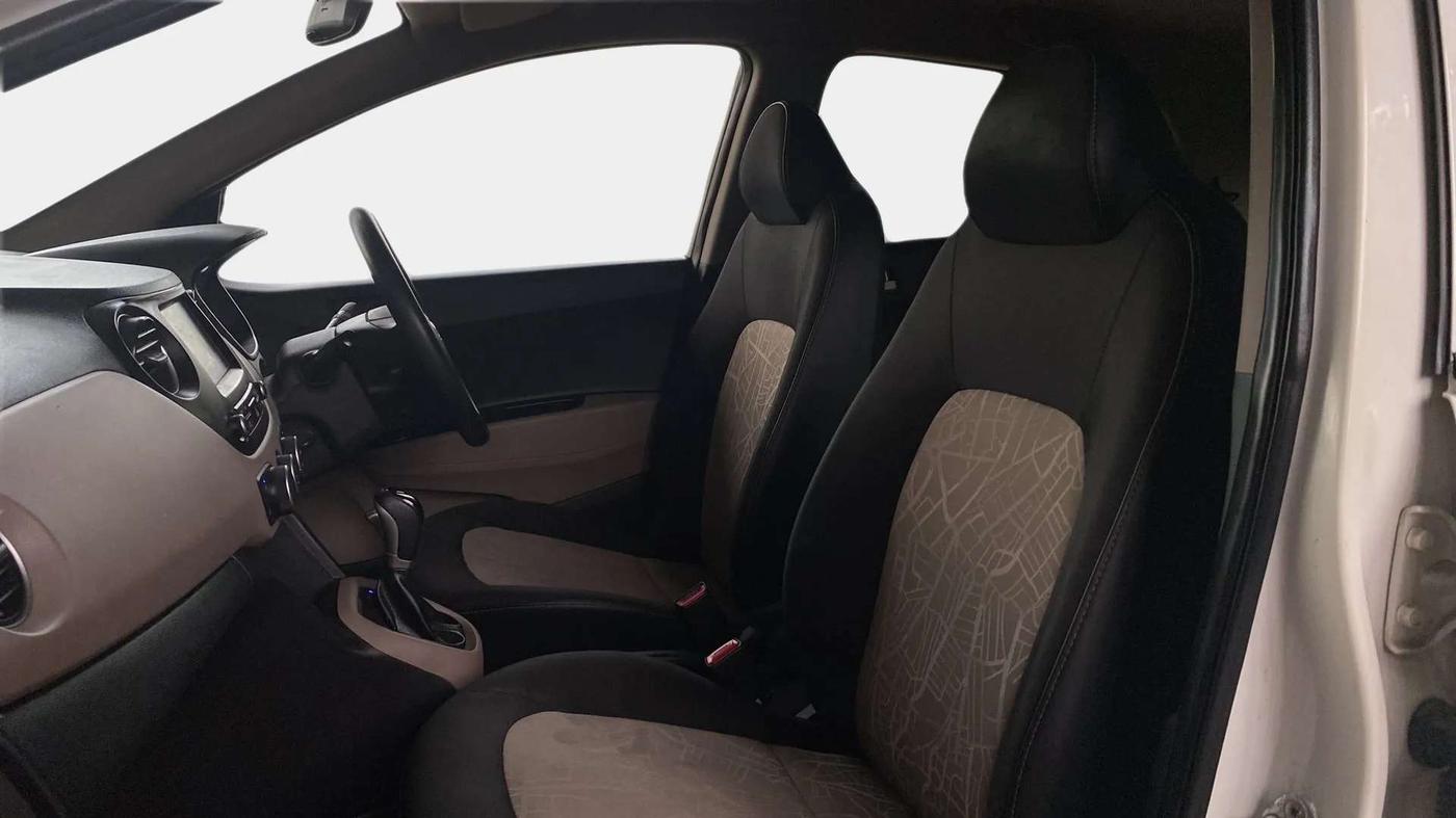 2017 Hyundai Grand i10 SPORTZ (O) AT 1.2 KAPPA VTVT, Petrol, Automatic, 38,639 km, Right Side Front Door Cabin