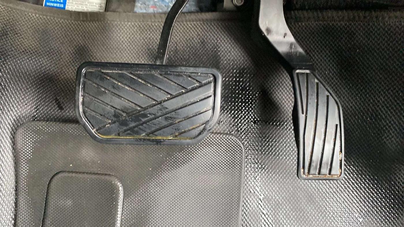 2020 Maruti Vitara Brezza ZXI AT SHVS, Petrol, Automatic, 61,121 km, Pedals