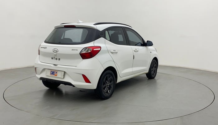 2021 Hyundai GRAND I10 NIOS SPORTZ AMT 1.2 KAPPA VTVT, Petrol, Automatic, 52,848 km, Right Back Diagonal