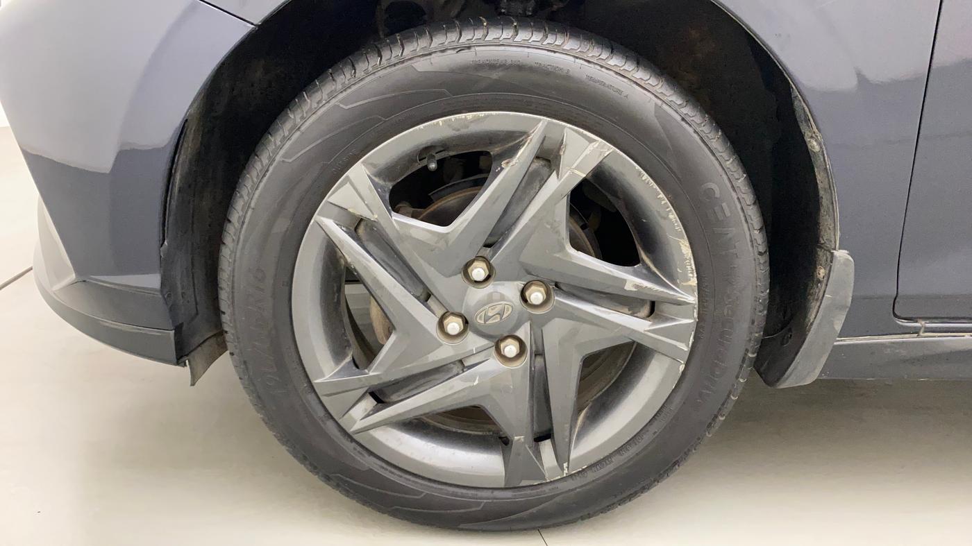 2021 Hyundai NEW I20 SPORTZ 1.2 AT, Petrol, Automatic, 45,617 km, Left Front Wheel