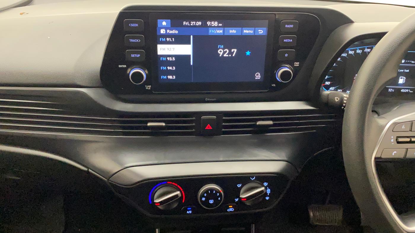 2021 Hyundai NEW I20 SPORTZ 1.2 AT, Petrol, Automatic, 45,617 km, Air Conditioner