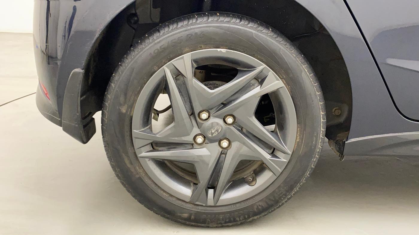 2021 Hyundai NEW I20 SPORTZ 1.2 AT, Petrol, Automatic, 45,617 km, Right Rear Wheel