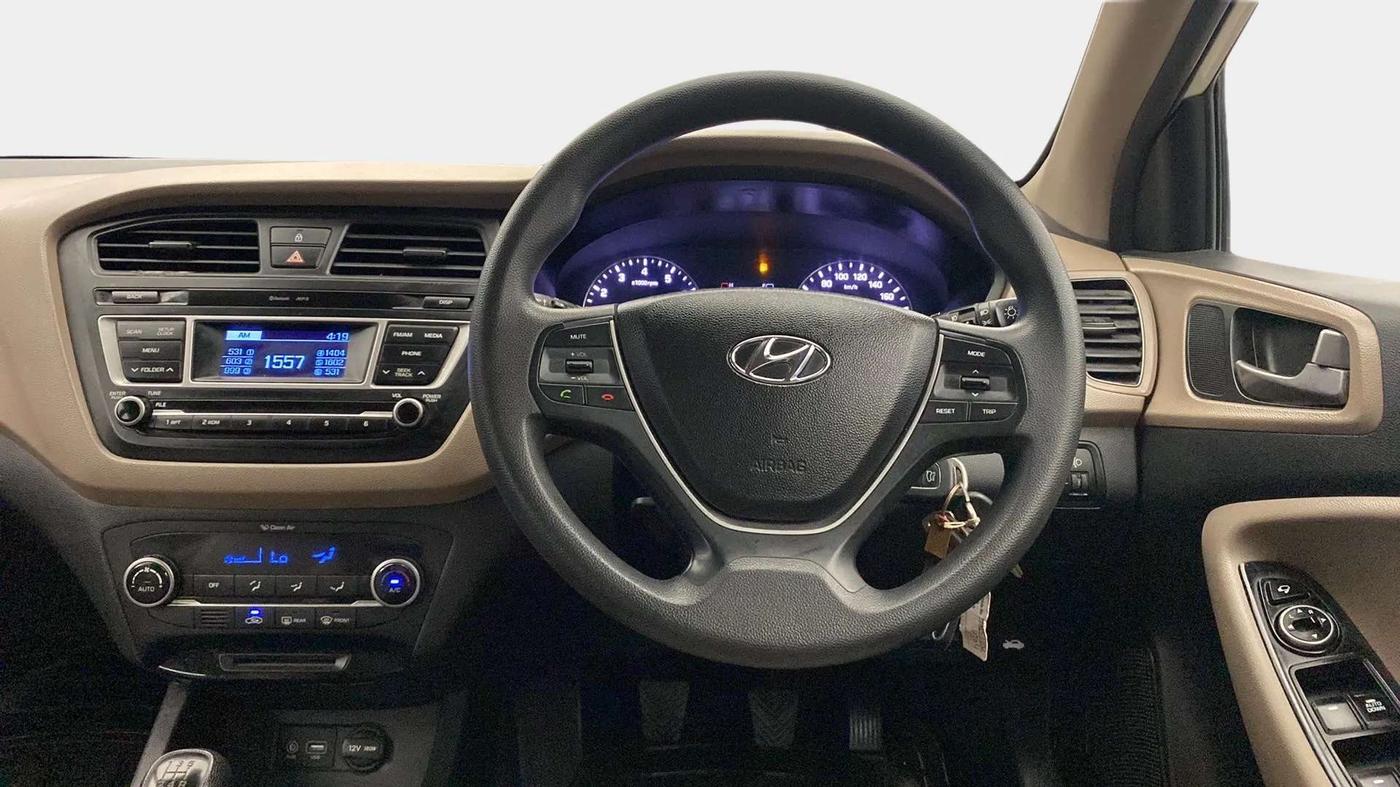 2016 Hyundai Elite i20 SPORTZ 1.2, Petrol, Manual, 50,889 km, Steering Wheel Close Up